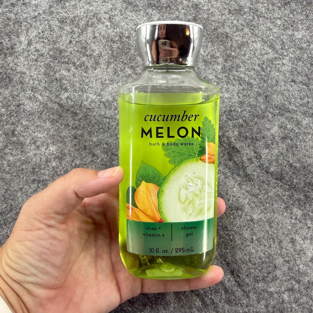 Bath & Body Worksโ Shower Gel Women 10oz Green Cucumber Melon Shea Vitamin E